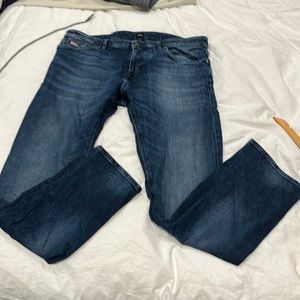 BOSS Dark/faded wash-size 36x32 waist